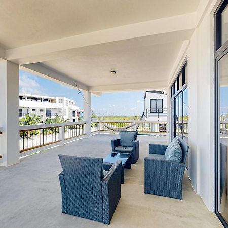 Villa Sea Lux San Pedro  Luaran gambar